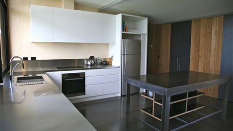 Just Inside The Gate - Hotel Accommodation 3