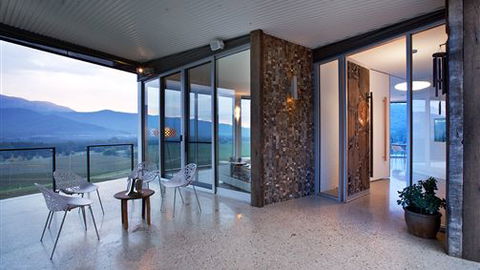 Feathertop Chateau - Hotel Accommodation 4