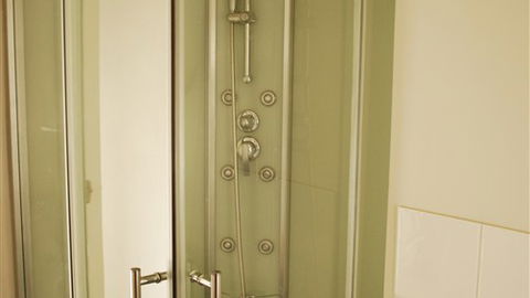 Manners In Mulwala - Hotel Accommodation 2