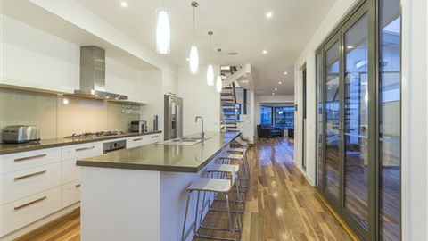 Serenity Torquay Ocean View: Luxury Beachfront - Hotel Accommodation 1
