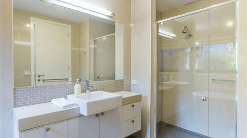 Serenity Torquay Ocean View: Luxury Beachfront - Hotel Accommodation 2