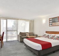 Quality Inn and Suites Knox - Hotel Accommodation