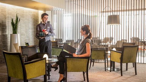 PARKROYAL Melbourne Airport - Hotel Accommodation 1