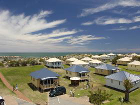 Adelaide Shores Resort - Hotel Accommodation 1
