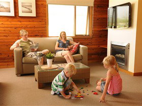 Adelaide Shores Resort - Hotel Accommodation 2