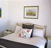 ArtWine Cottages - Hotel Accommodation