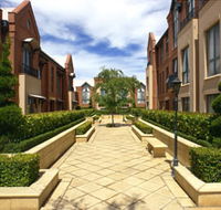 Majestic Old Lion Apartments - Hotel Accommodation