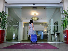 Mercure Grosvenor Hotel Adelaide - Hotel Accommodation 0