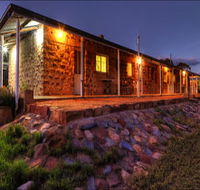 Merna Mora Station - Hotel Accommodation