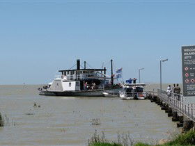 Milang Lakeside Caravan Park - Hotel Accommodation 3