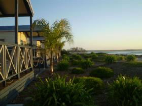 Port Broughton Caravan Park - Hotel Accommodation 0