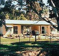 SunnyBrook Bed and Breakfast - Hotel Accommodation