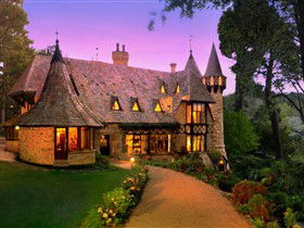 The Castle Keep B&B At Thorngrove - Hotel Accommodation 1