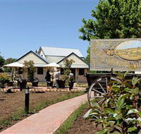 The Haus Studio Apartments - Hotel Accommodation