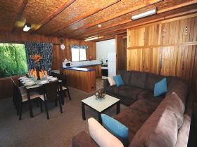 The Murray Dream Self Contained Moored Houseboat - Hotel Accommodation 1