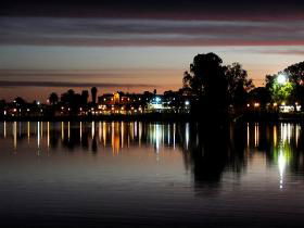 The Murray Dream Self Contained Moored Houseboat - Hotel Accommodation 2