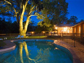 Wilpena Pound Resort - Hotel Accommodation 0