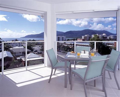 201 Lake Street - Hotel Accommodation 2