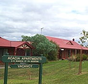 Acacia Apartments - Hotel Accommodation