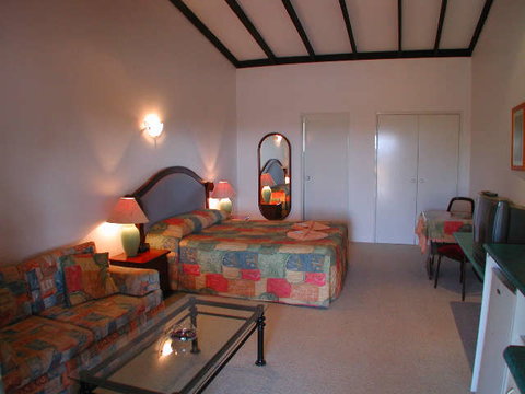 Albert Facey Motor Inn Narrogin - Hotel Accommodation 0