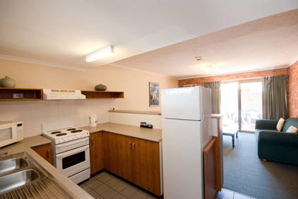 Allan Cunningham Motel And Old Wagon Restaurant - Hotel Accommodation 1