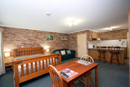 Allan Cunningham Motel And Old Wagon Restaurant - Hotel Accommodation 4