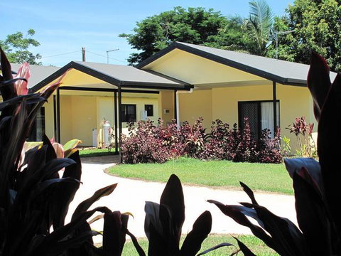 Atherton Holiday Park - Hotel Accommodation 0