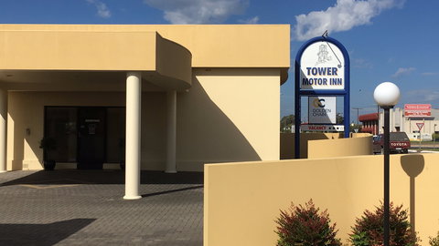 Golden Chain Tower Motor Inn - Hotel Accommodation 7