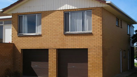 Views Over Lake George - Hotel Accommodation 4