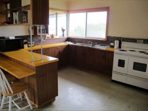 Views Over Lake George - Hotel Accommodation 2