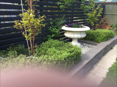 Apartments On-The-Park: March - Hotel Accommodation 14