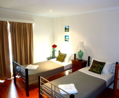 Regency Apartments - Hotel Accommodation 1