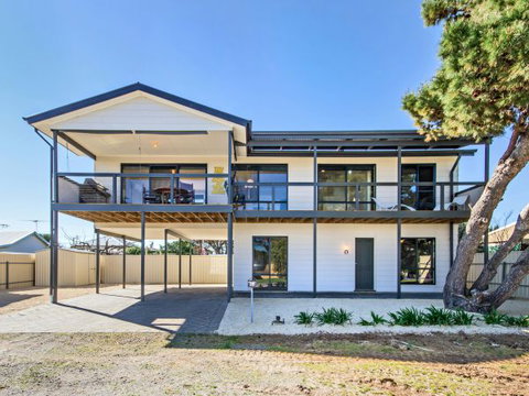 Century 21 SouthCoast: Whinnerah Sunsets - Hotel Accommodation 0