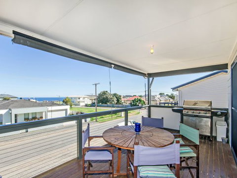 Century 21 SouthCoast: Whinnerah Sunsets - Hotel Accommodation 1