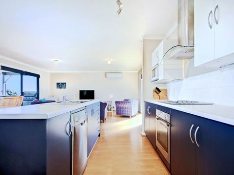 Century 21 SouthCoast: Whinnerah Sunsets - Hotel Accommodation 3
