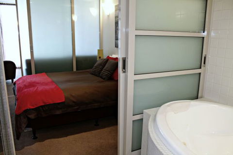 ADELAIDE DRESSCIRCLE APARTMENTS - THE PALMS APARTMENTS KENT TOWN - Hotel Accommodation 2