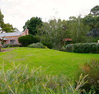 Pear Tree Hollow - Hotel Accommodation