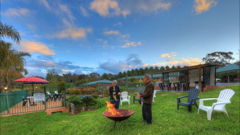 Top Of The Town Motor Inn Yackandandah - Hotel Accommodation 5