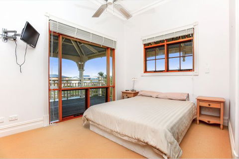 34 Janz Avenue - Hotel Accommodation 5