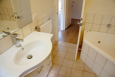 Alpine Valley Cottages - Hotel Accommodation 4