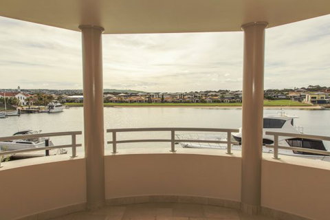 Monterey Waters 27B - Hotel Accommodation 5