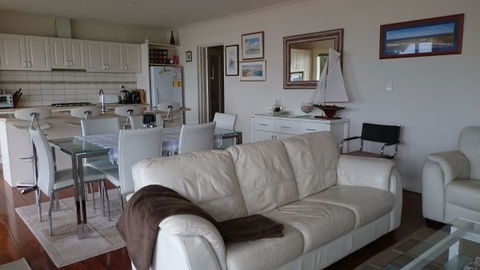 St Helens Beachfront - Hotel Accommodation 1