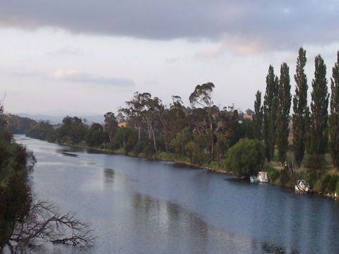 Tambo River Tourist Park - Hotel Accommodation 1