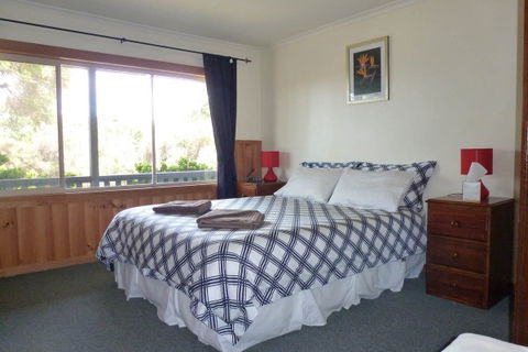 Arties Cottage Accommodation - Hotel Accommodation 2