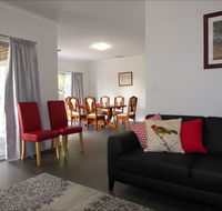 Adelaide Holiday House - Hotel Accommodation