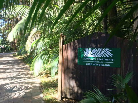 Admiralty Apartments - Hotel Accommodation 5