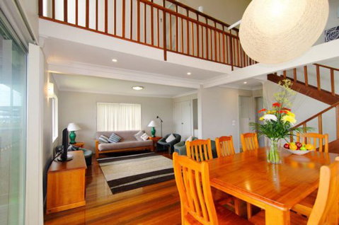 Bonny Hills Beach House - Hotel Accommodation 8