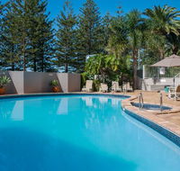 Cashelmara Burleigh Beachfront Apartments - Hotel Accommodation