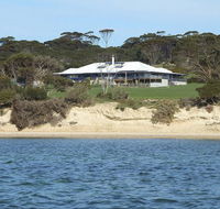 Doyles on the Bay Kingscote - Hotel Accommodation