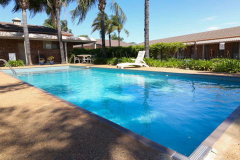 Exies Bagtown Motel - Hotel Accommodation 1